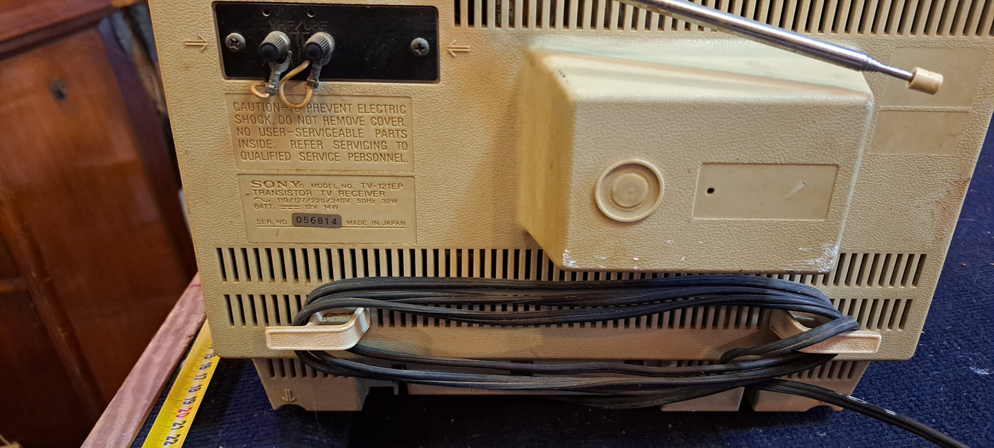 Small old tubes TV [INS10395]  *for Israel local market only*