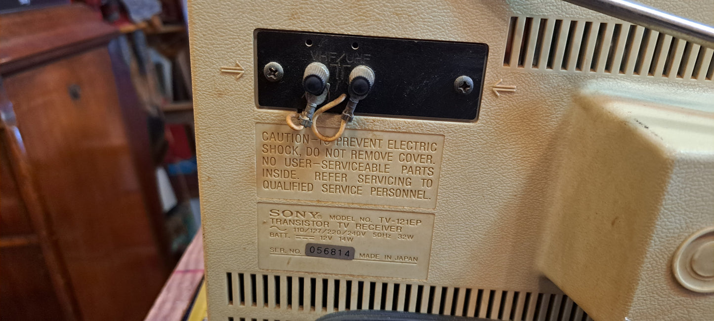 Small old tubes TV [INS10395]  *for Israel local market only*