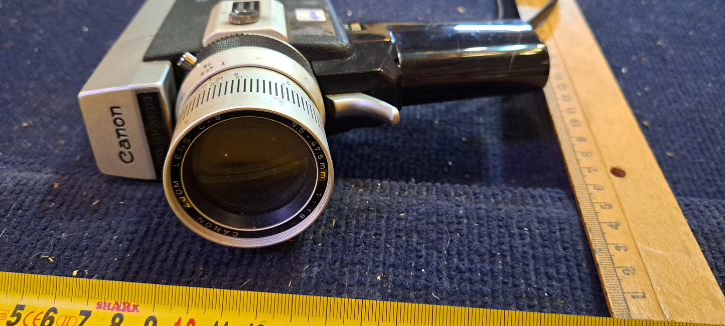 Movie camera vintage, Canon  [INS10407]