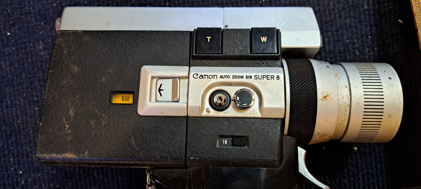 Movie camera vintage, Canon  [INS10407]