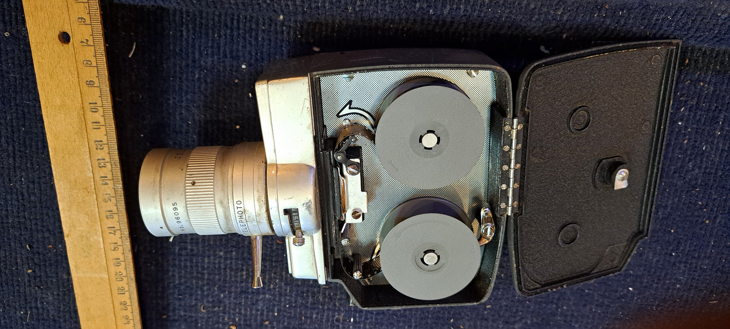 Movie camera vintage, Jelco V8 [INS10410]