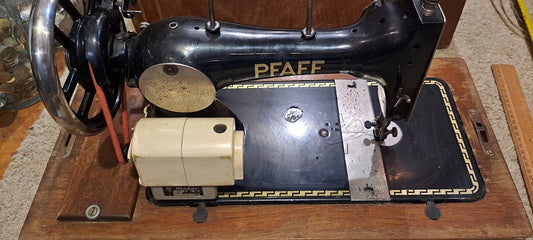 Vintage sewing machine Pfaff [INS10418]*for Israel local market only*
