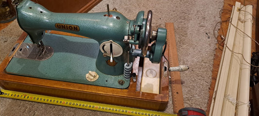 Vintage sewing machine Union [INS10420]*for Israel local market only*