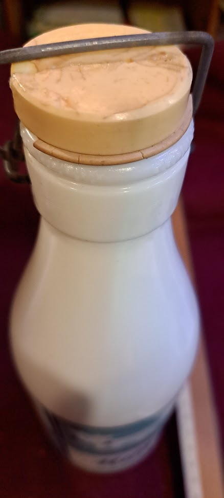 Vintage milk bottle [OTH10256]