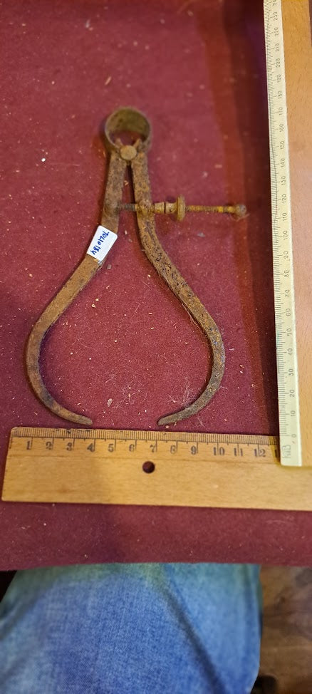 Antique metal starrett spring calipers [TOL10184]