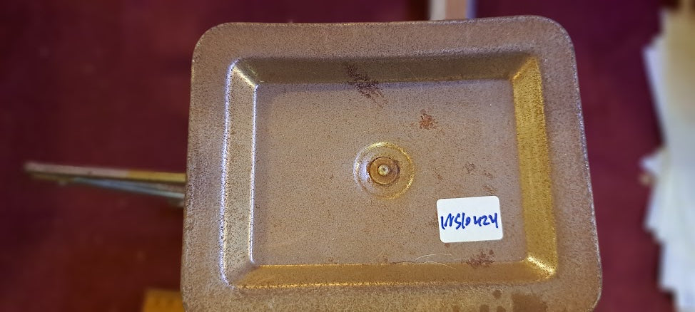 Antique Postal scales [INS10424]