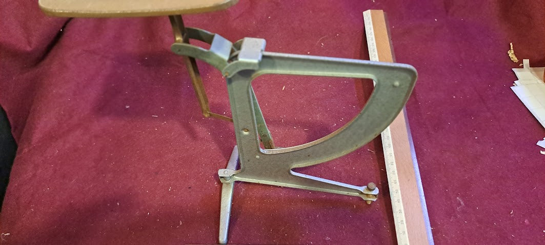Antique Postal scales [INS10424]