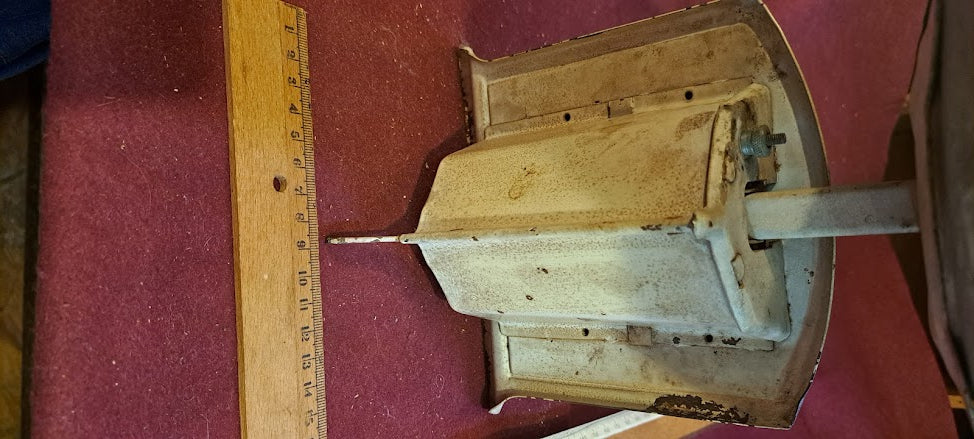 Old weigh [INS10426]