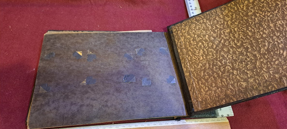 Old photos album with Jerusalem Copper Plating [BOK10289]