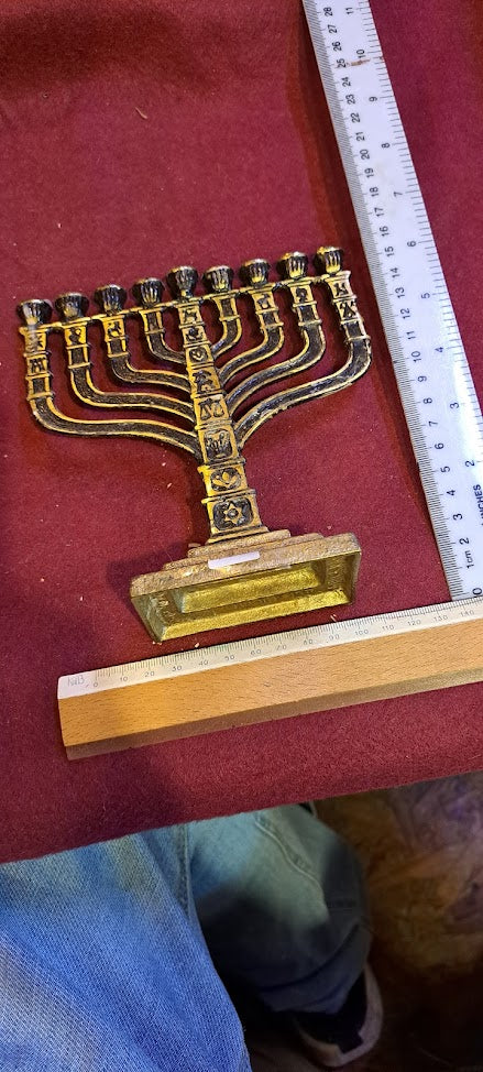 חנוכייה (חנוכה) יודאיקה, ברזל [JUD10170] 