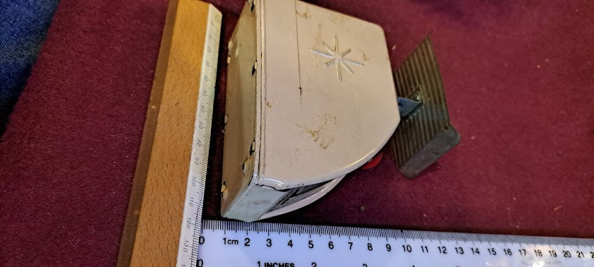 Vintage post, kitchen scale [INS10433]