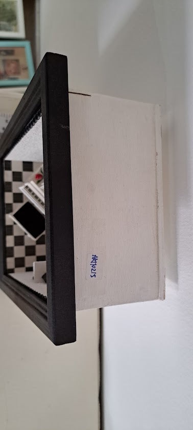 Miniature handmade art in box [ART10215]