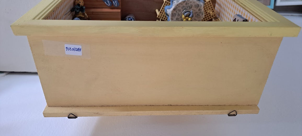Miniature handmade art in box [ART10216]