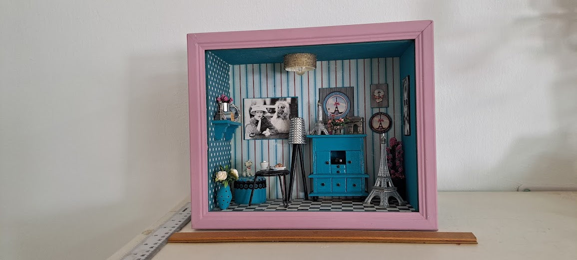 Miniature handmade art in box [ART10219]