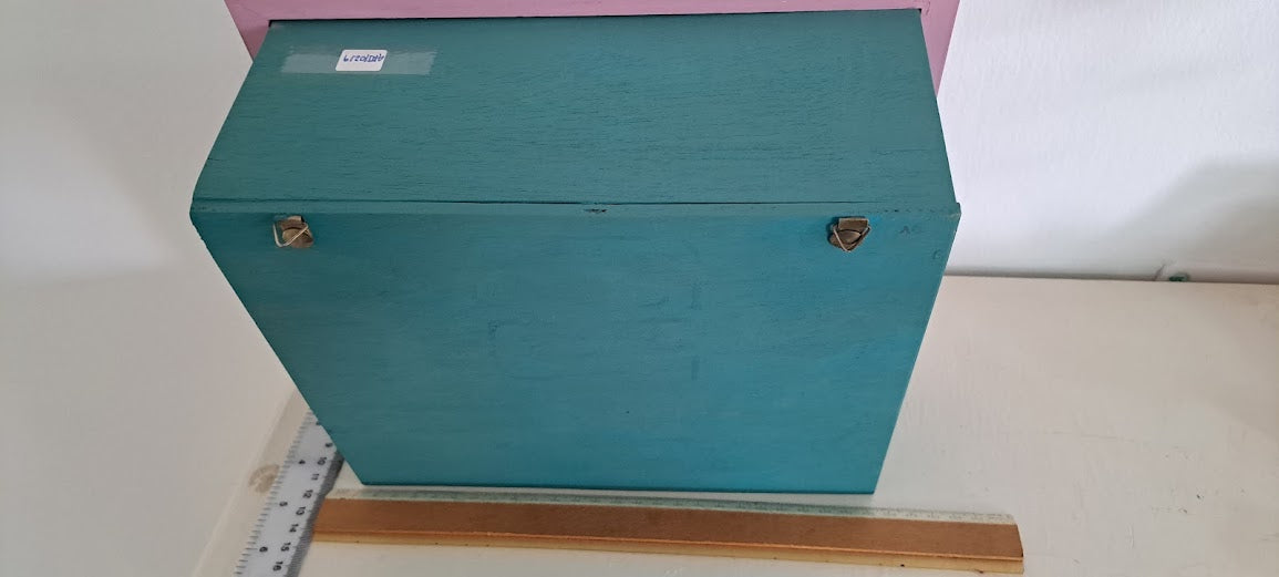 Miniature handmade art in box [ART10219]