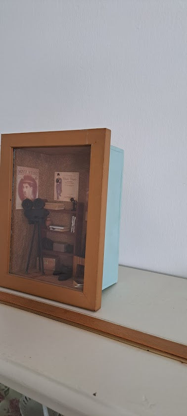 Miniature handmade art in box [ART10220]