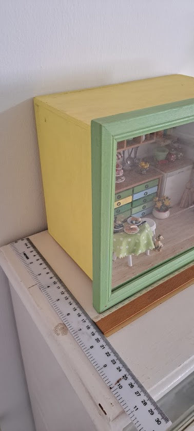 Miniature handmade art in box [ART10221]