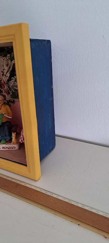 Miniature handmade art in box [ART10223]
