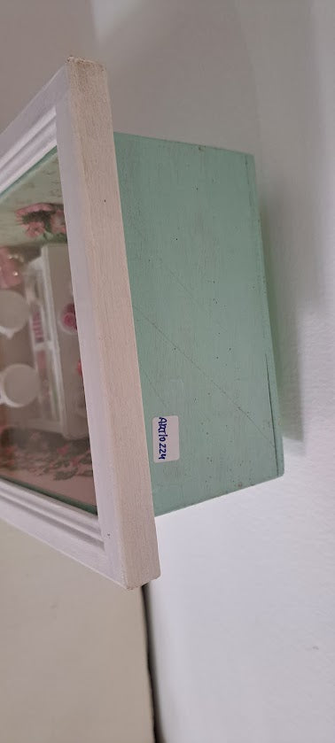 Miniature handmade art in box [ATR10224]
