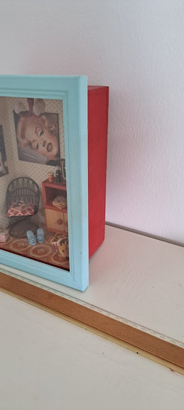 Miniature handmade art in box [ART10225]