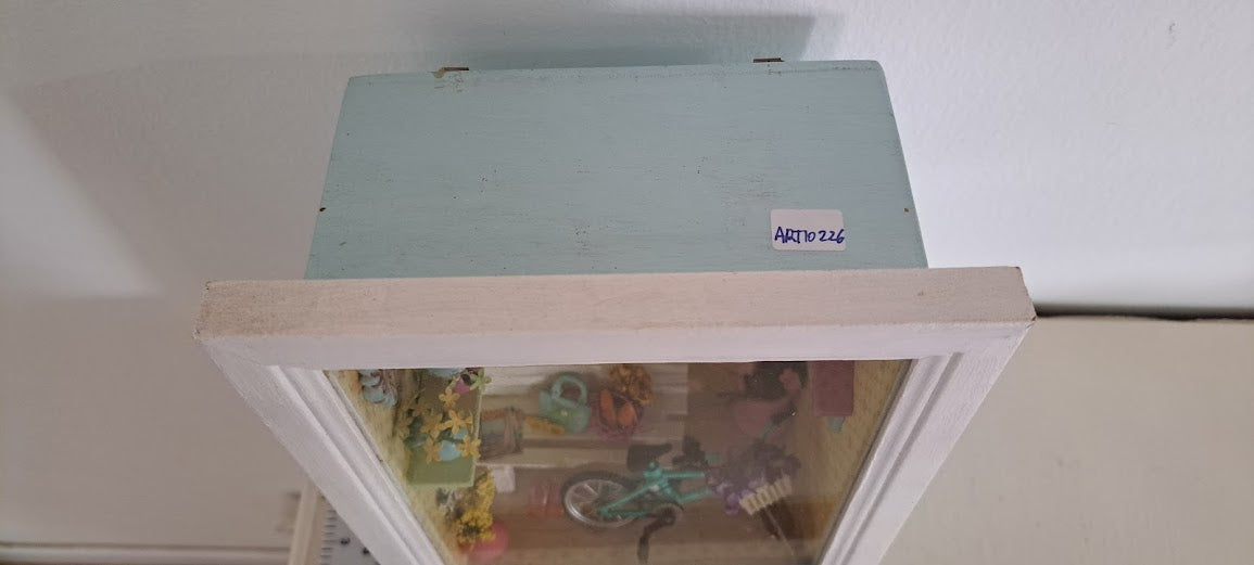Miniature handmade art in box [ART10226]