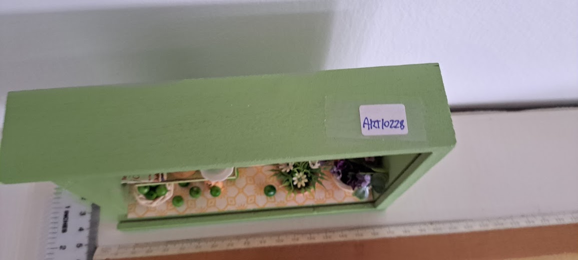 Miniature handmade art in box [ART10228]