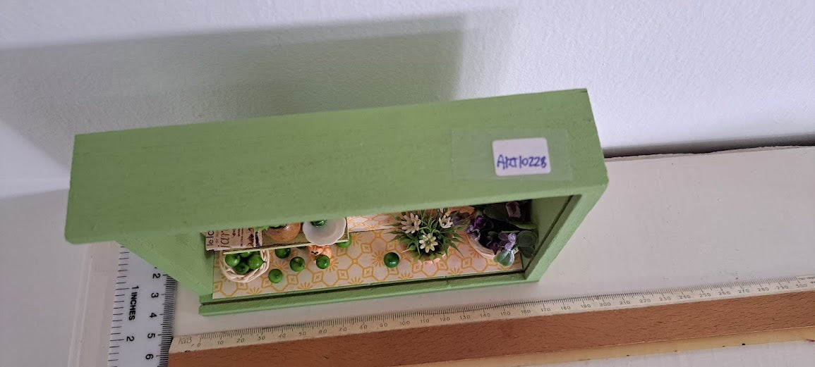 Miniature handmade art in box [ART10228]