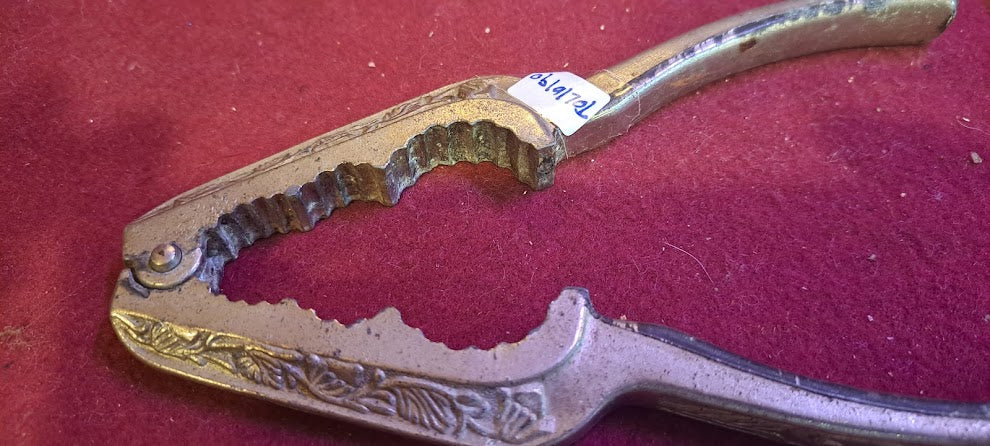 Vintage Nutcracker [TOL10190]