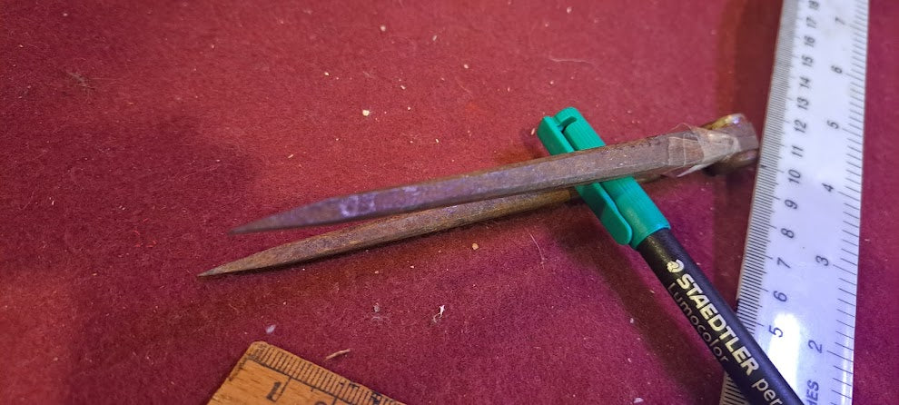 Antique iron caliper [TOL10201]