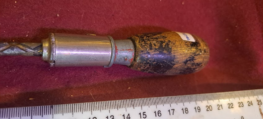 Antique manual drill, screwdriver [TOL10202]