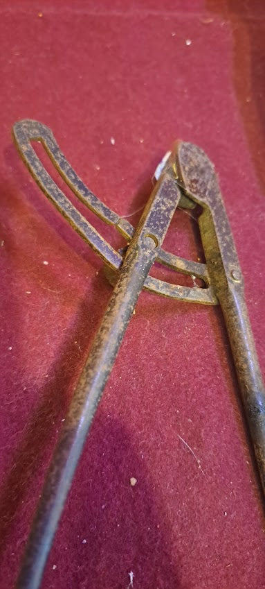Antique iron caliper [TO10203]