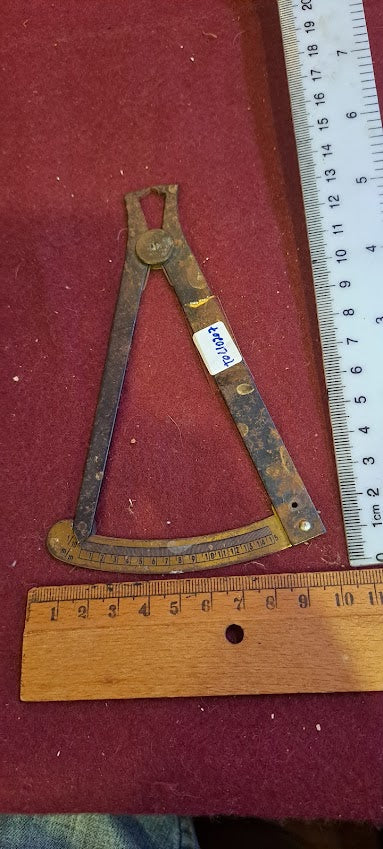 Antique Iron Caliper Micrometer [TOL10207]