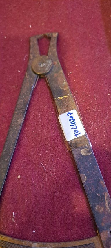 Antique Iron Caliper Micrometer [TOL10207]