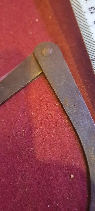 Antique iron caliper [TOL10209]