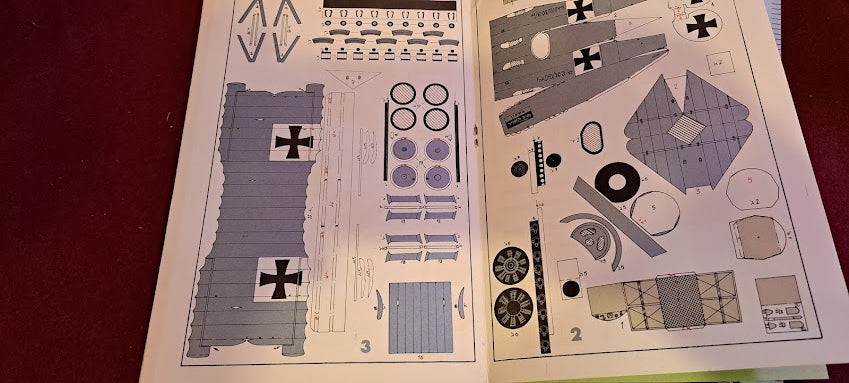 Old Cardboard Airplane Model for Assembly - Pokker [BOK10319]
