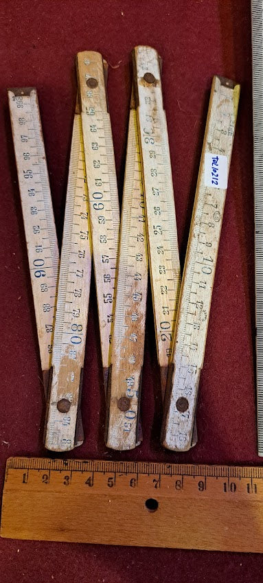 Vintage wood folding meter [TOL10212]