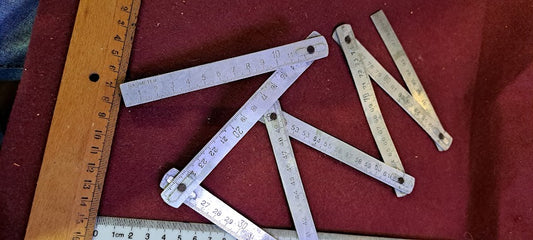 Vintage metal folding meter [TOL10213]