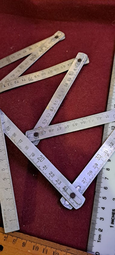 Vintage metal folding meter [TOL10213]