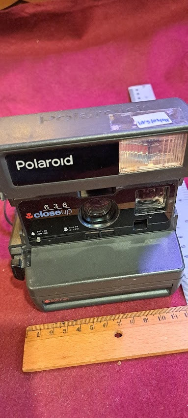 Vintage Polaroid camera Closeup 636 [INS10445]