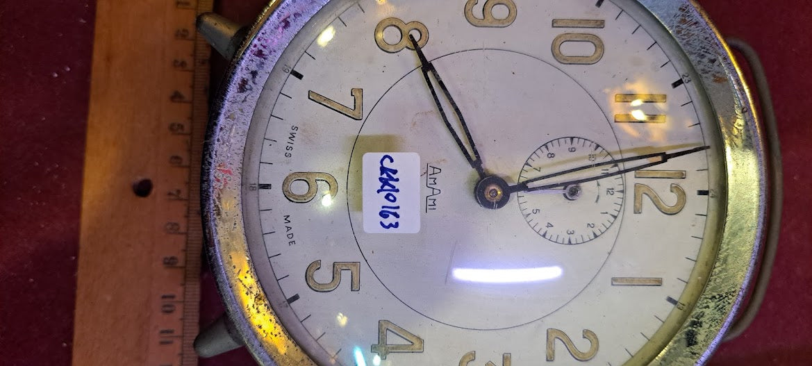 Old mechanical desk clock [CLK10163]