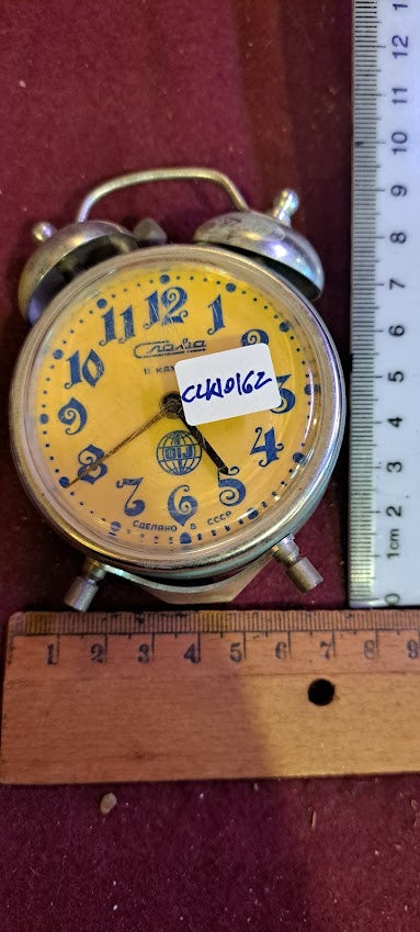 Old mechanical desk clock [CLK10162]