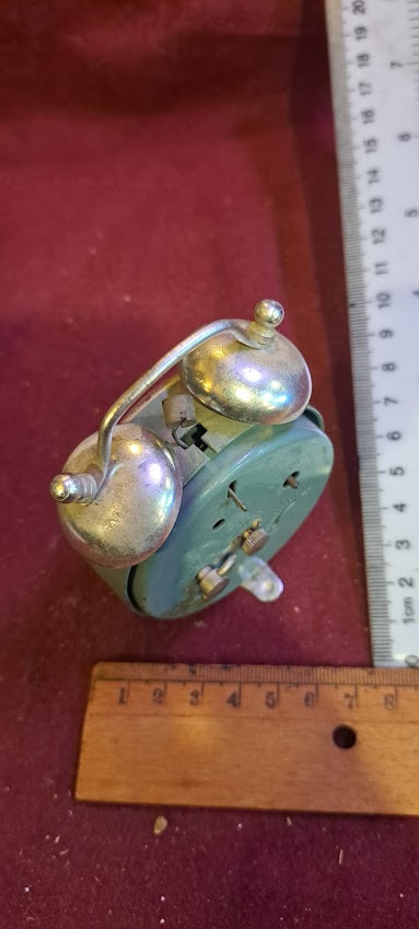 Old mechanical desk clock [CLK10162]