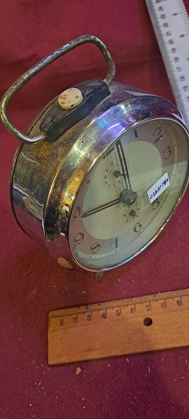 Old mechanical desk clock [CLK10160]