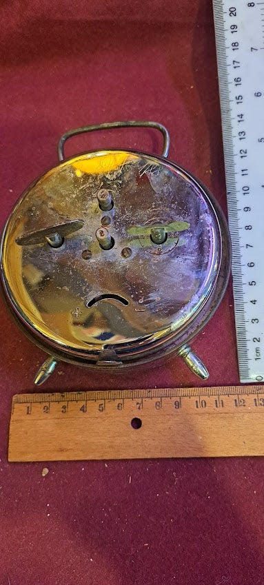 Old mechanical desk clock [CLK10160]