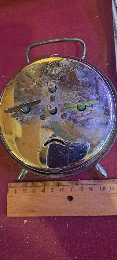 Old mechanical desk clock [CLK10160]