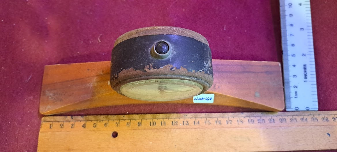 Old mechanical desk clock [CLK10166]