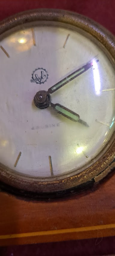 Old mechanical desk clock [CLK10166]