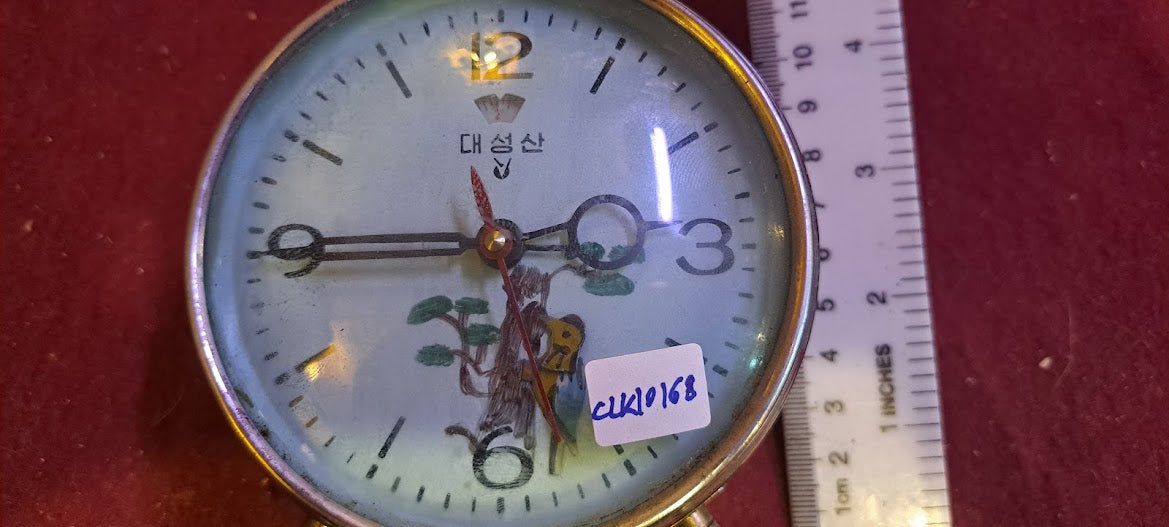 Old mechanical desk clock [CLK10168]
