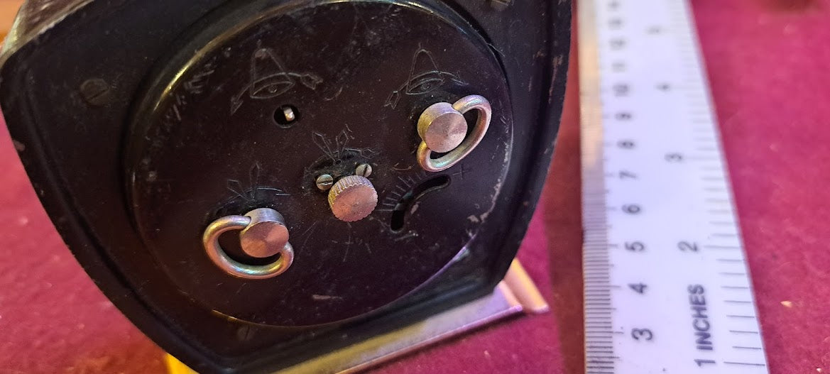 Old mechanical desk clock [CLK10167]