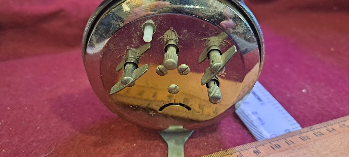 Old mechanical desk clock [CLK10169]